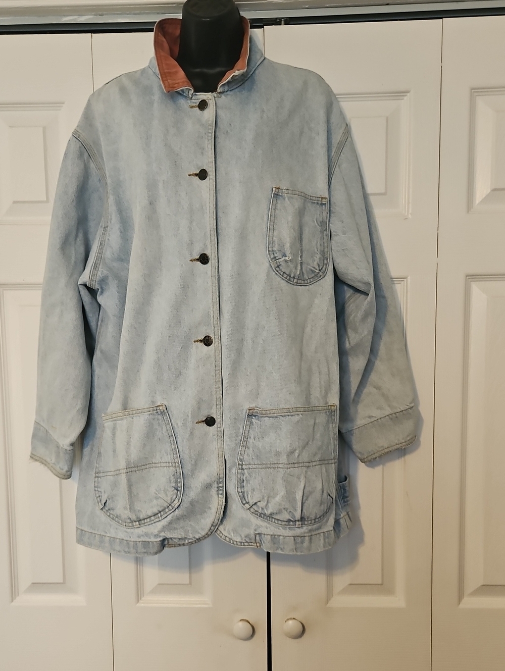Sun Belt Denim Y2K Light Wash Blue Denim Jacket with Contrasting Collar